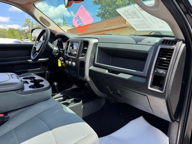 RAM 2500 Tradesman 4x4 Crew Cab 6'4" Box 2018