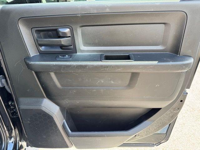 RAM 2500 Tradesman 4x4 Crew Cab 6'4" Box 2018
