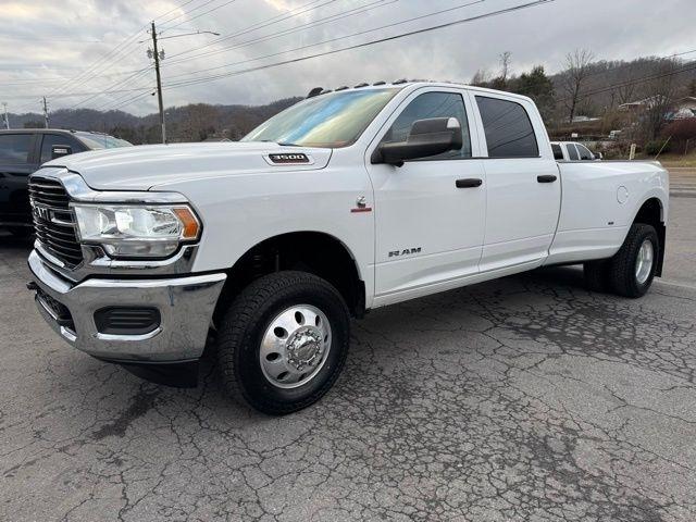 RAM 3500 Tradesman 4x4 Crew Cab 8' Box 2020