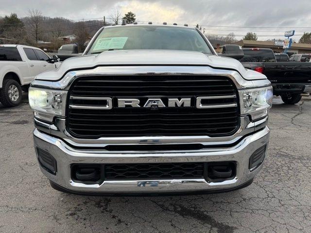 RAM 3500 Tradesman 4x4 Crew Cab 8' Box 2020