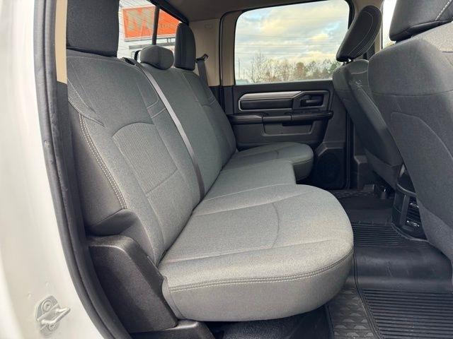 RAM 3500 Tradesman 4x4 Crew Cab 8' Box 2020