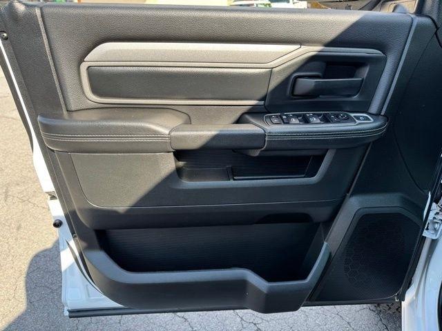 RAM 3500 Tradesman Crew Cab 4WD DRW 2020