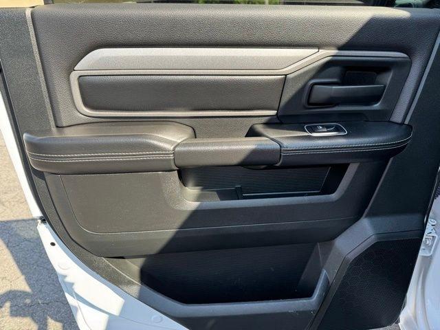 RAM 3500 Tradesman Crew Cab 4WD DRW 2020