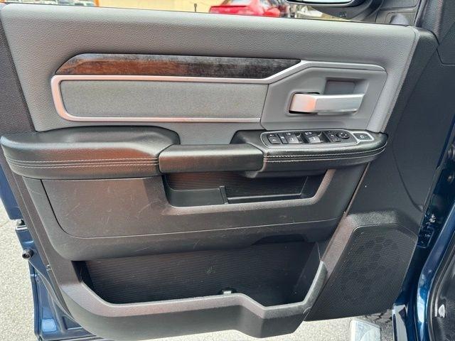 RAM 2500 Big Horn 4x4 Crew Cab 6'4" Box 2020