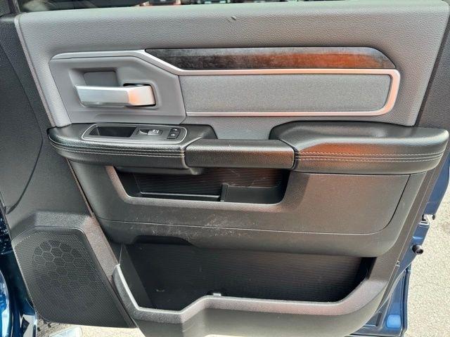 RAM 2500 Big Horn 4x4 Crew Cab 6'4" Box 2020