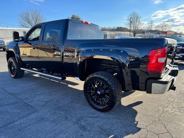 Chevrolet Silverado 2500HD 4WD Crew Cab 153.7" LTZ 2012