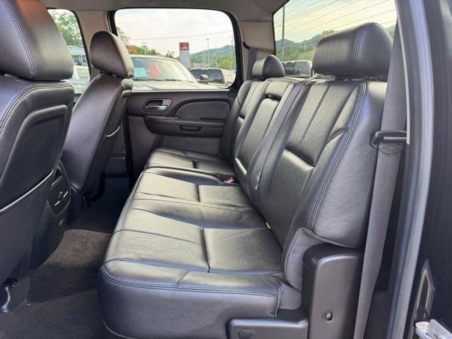 Chevrolet Silverado 2500HD 4WD Crew Cab 153.7" LTZ 2012