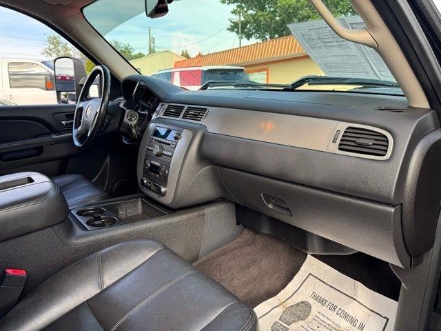 Chevrolet Silverado 2500HD 4WD Crew Cab 153.7" LTZ 2012