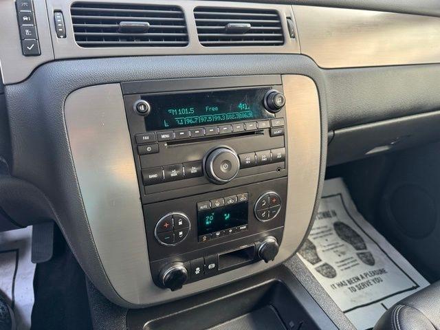 Chevrolet Silverado 2500HD 4WD Crew Cab 153.7" LTZ 2012