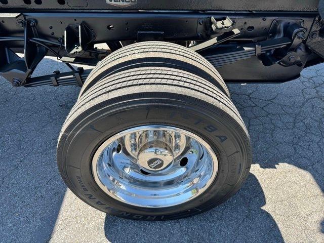 RAM 5500 Chassis Cab Tradesman 4x4 Reg Cab 84" CA 168.5" WB 2018