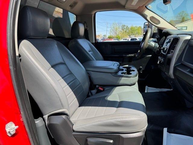 RAM 5500 Chassis Cab Tradesman 4x4 Reg Cab 84" CA 168.5" WB 2018