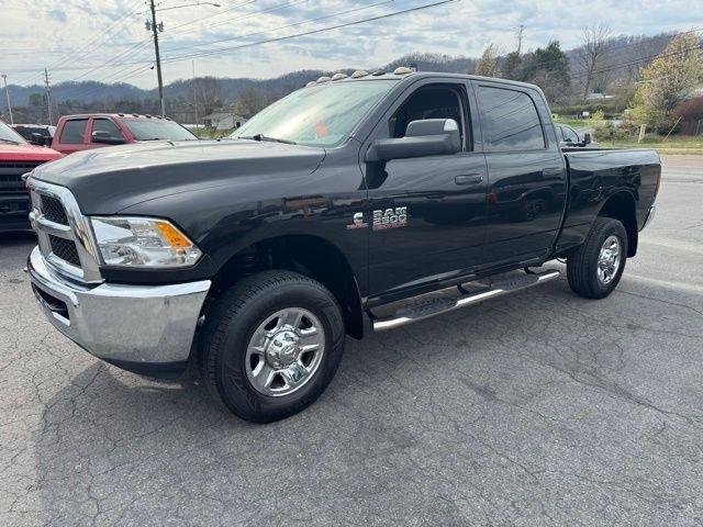 RAM 2500 4WD Crew Cab 149" Tradesman 2016
