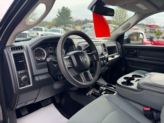 RAM 2500 4WD Crew Cab 149" Tradesman 2016