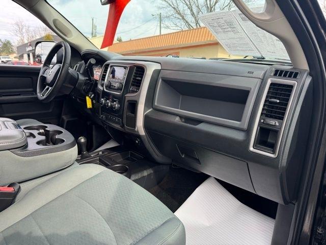 RAM 2500 4WD Crew Cab 149" Tradesman 2016