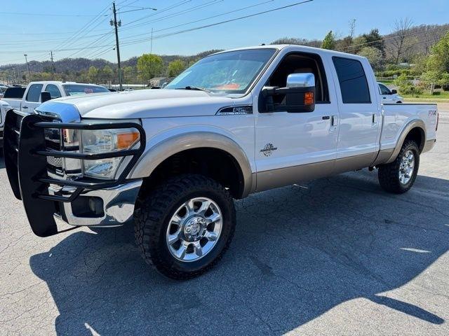 Ford Super Duty F-250 SRW 4WD Crew Cab 156" Lariat 2011
