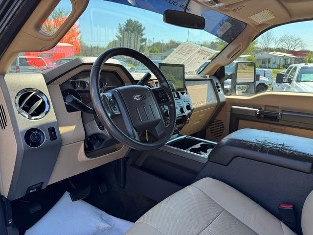 Ford Super Duty F-250 SRW 4WD Crew Cab 156" Lariat 2011