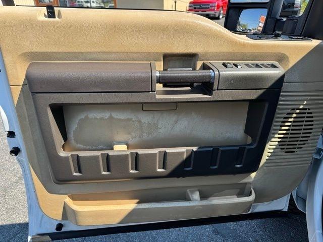 Ford Super Duty F-250 SRW 4WD Crew Cab 156" Lariat 2011