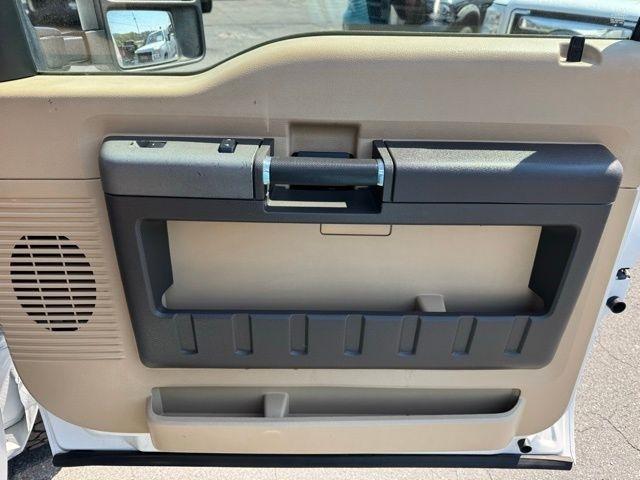 Ford Super Duty F-250 SRW 4WD Crew Cab 156" Lariat 2011