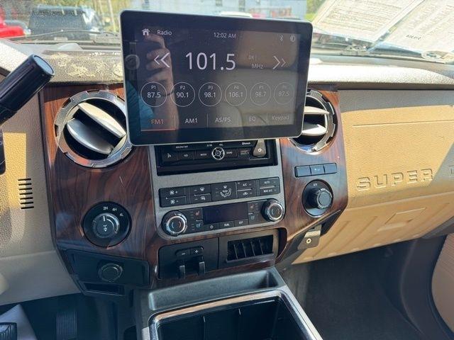 Ford Super Duty F-250 SRW 4WD Crew Cab 156" Lariat 2011