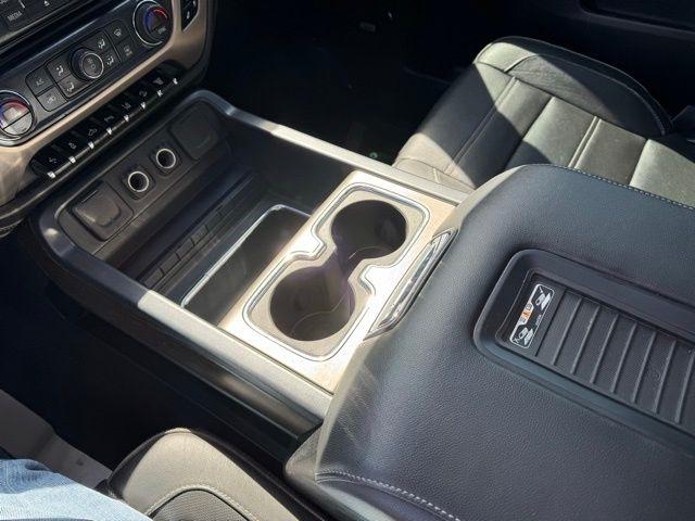 GMC Sierra 2500HD 4WD Crew Cab 153.7" Denali 2019