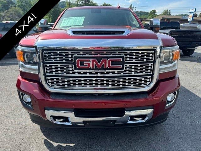GMC Sierra 2500HD 4WD Crew Cab 153.7" Denali 2019