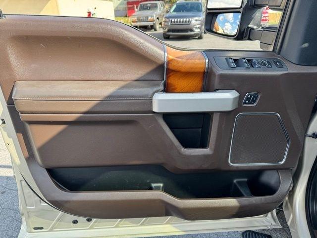 Ford Super Duty F-250 SRW King Ranch 4WD Crew Cab 6.75' Box 2017