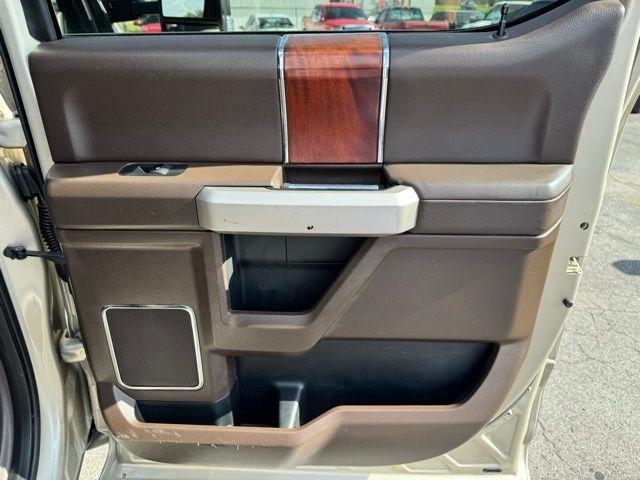 Ford Super Duty F-250 SRW King Ranch 4WD Crew Cab 6.75' Box 2017