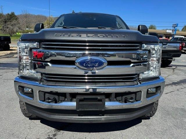 Ford Super Duty F-250 SRW Lariat 4WD Crew Cab 6.75' Box 2019
