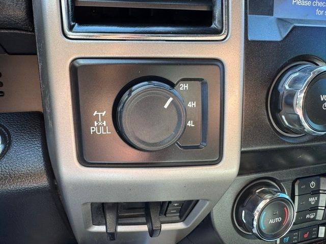 Ford Super Duty F-250 SRW Lariat 4WD Crew Cab 6.75' Box 2019