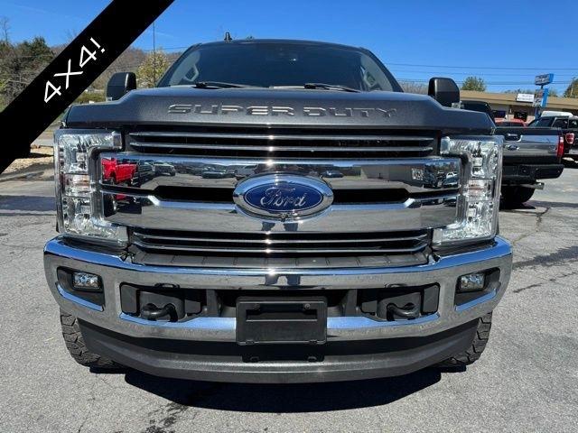 Ford Super Duty F-250 SRW Lariat 4WD Crew Cab 6.75' Box 2019