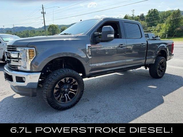 Ford Super Duty F-250 SRW Lariat 4WD Crew Cab 6.75' Box 2019