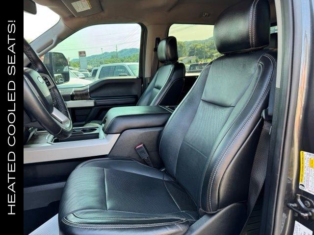 Ford Super Duty F-250 SRW Lariat 4WD Crew Cab 6.75' Box 2019