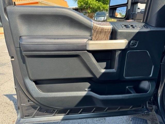 Ford Super Duty F-250 SRW Lariat 4WD Crew Cab 6.75' Box 2019