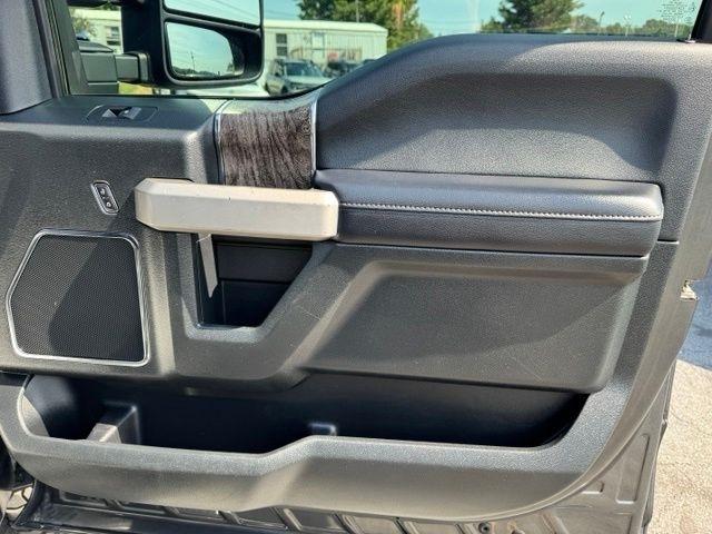 Ford Super Duty F-250 SRW Lariat 4WD Crew Cab 6.75' Box 2019