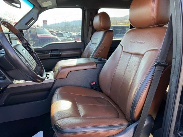 Ford Super Duty F-350 SRW 4WD Crew Cab 156" King Ranch 2015