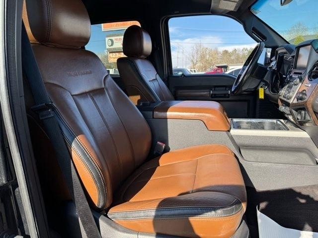 Ford Super Duty F-350 SRW 4WD Crew Cab 156" King Ranch 2015