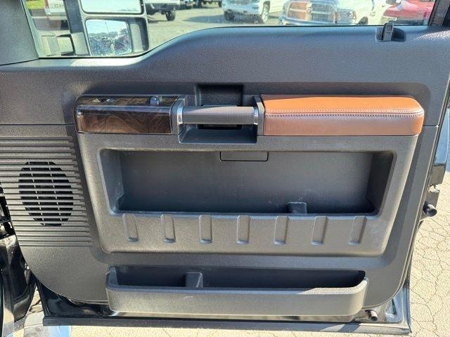 Ford Super Duty F-350 SRW 4WD Crew Cab 156" King Ranch 2015