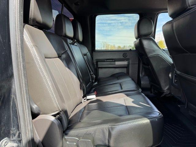 Ford Super Duty F-350 SRW 4WD Crew Cab 156" Lariat 2012