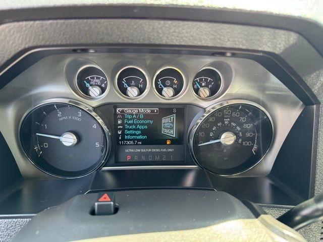 Ford Super Duty F-350 SRW 4WD Crew Cab 156" Lariat 2012