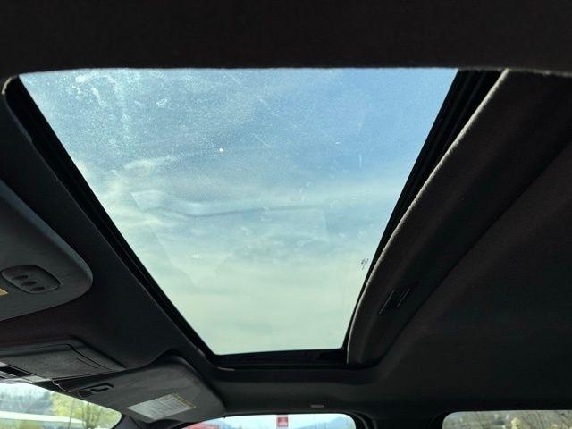 Ford Super Duty F-350 SRW 4WD Crew Cab 156" Lariat 2012