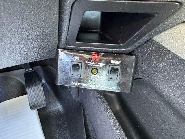 Ford Super Duty F-350 SRW 4WD Crew Cab 156" Lariat 2012