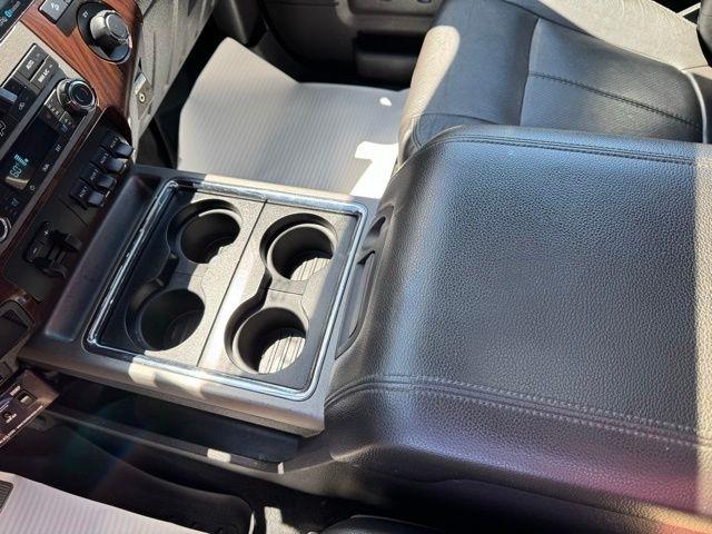 Ford Super Duty F-350 SRW 4WD Crew Cab 156" Lariat 2012
