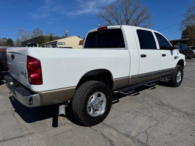 Dodge Ram 3500 4WD Mega Cab 160.5" SLT 2009
