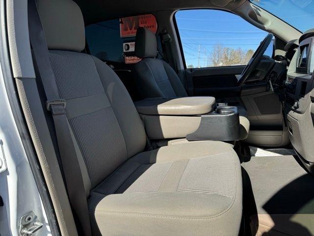 Dodge Ram 3500 4WD Mega Cab 160.5" SLT 2009