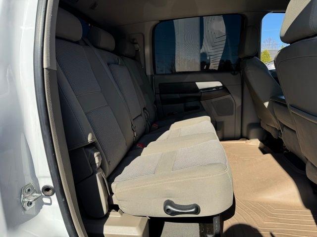 Dodge Ram 3500 4WD Mega Cab 160.5" SLT 2009