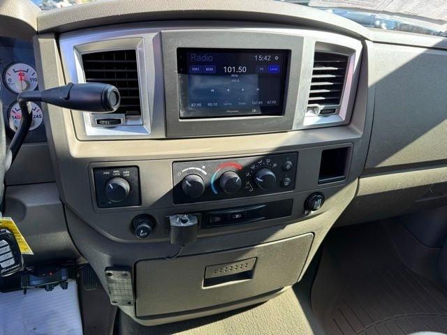 Dodge Ram 3500 4WD Mega Cab 160.5" SLT 2009