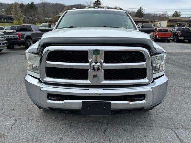 RAM 3500 Chassis Cab Tradesman 4WD Crew Cab 60" CA 172.4" WB 2018