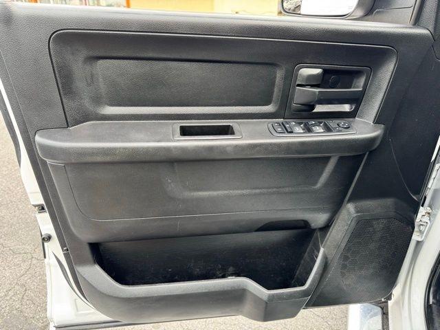 RAM 3500 Chassis Cab Tradesman 4WD Crew Cab 60" CA 172.4" WB 2018