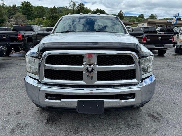 RAM 3500 Chassis Cab Tradesman 4WD Crew Cab 60" CA 172.4" WB 2018