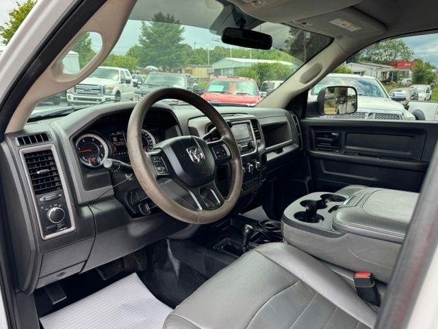 RAM 3500 Chassis Cab Tradesman 4WD Crew Cab 60" CA 172.4" WB 2018